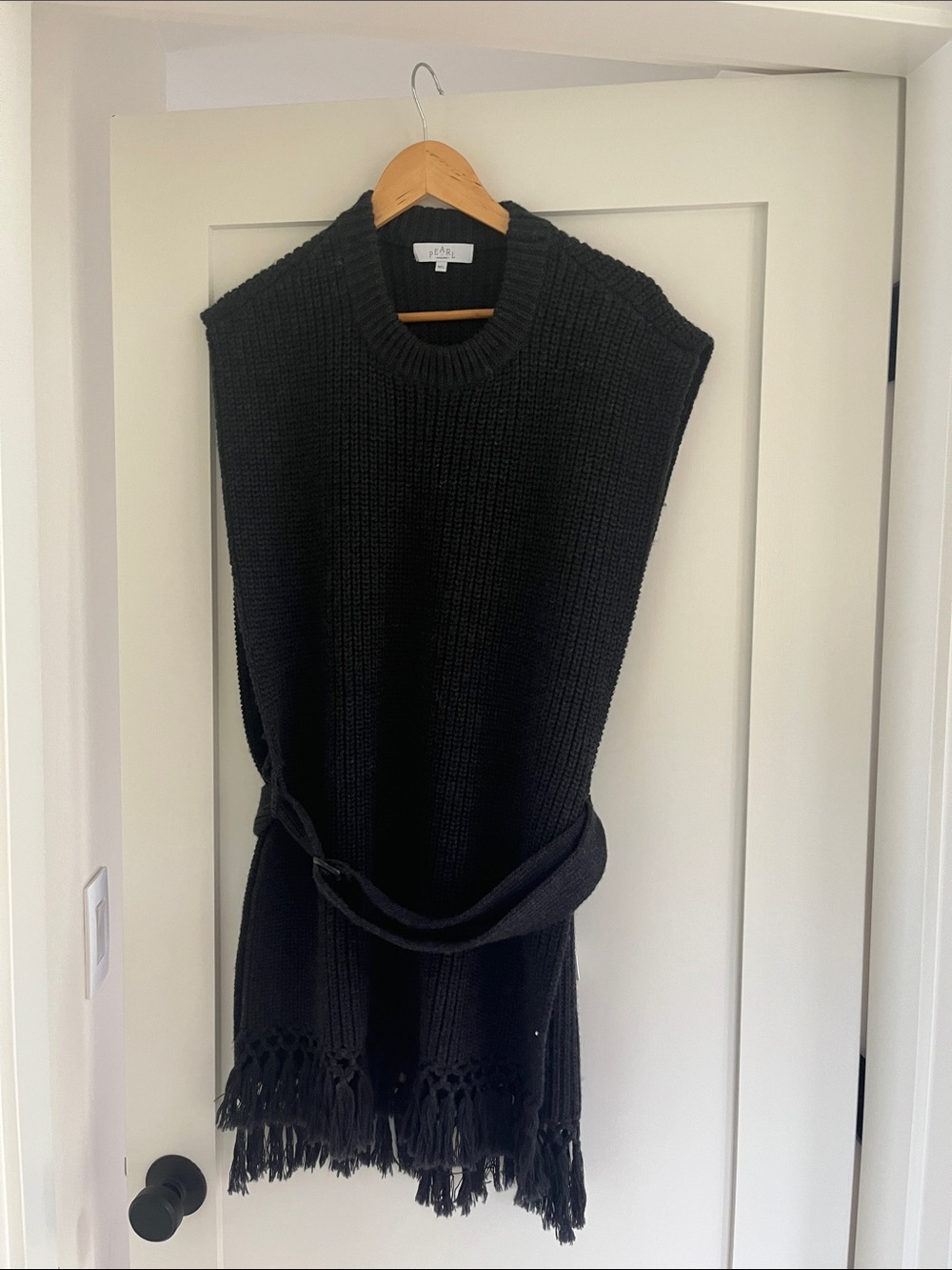 Fringed Sleeveless V-Neck Knit Vest - Black